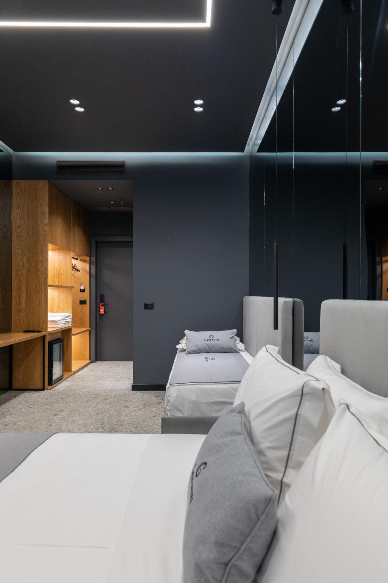 Gest Hotel Radhimë Zewnętrze zdjęcie