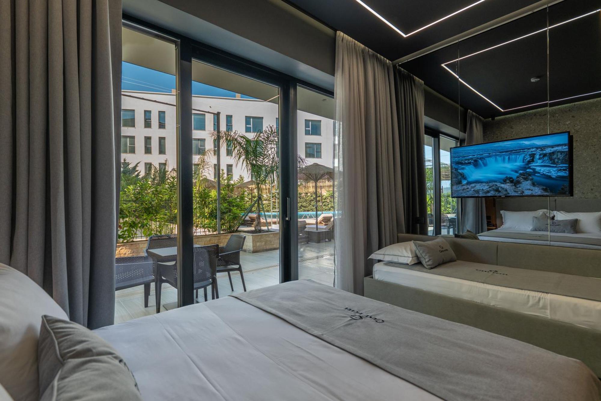 Gest Hotel Radhimë Zewnętrze zdjęcie